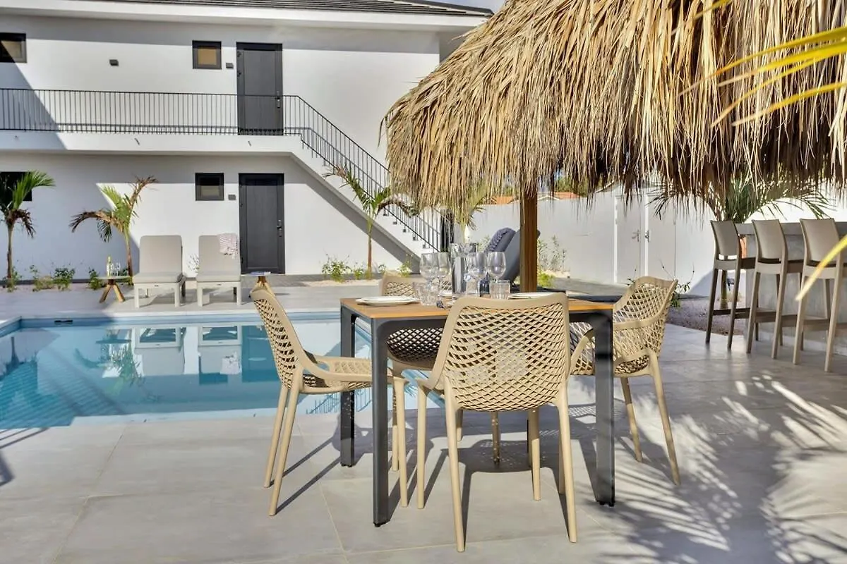 Villa Valena Apartment 1 With Cooling Pool Kralendijk